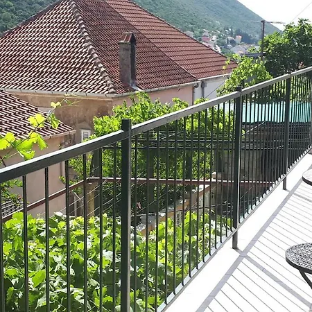 Ivandic Apartment *